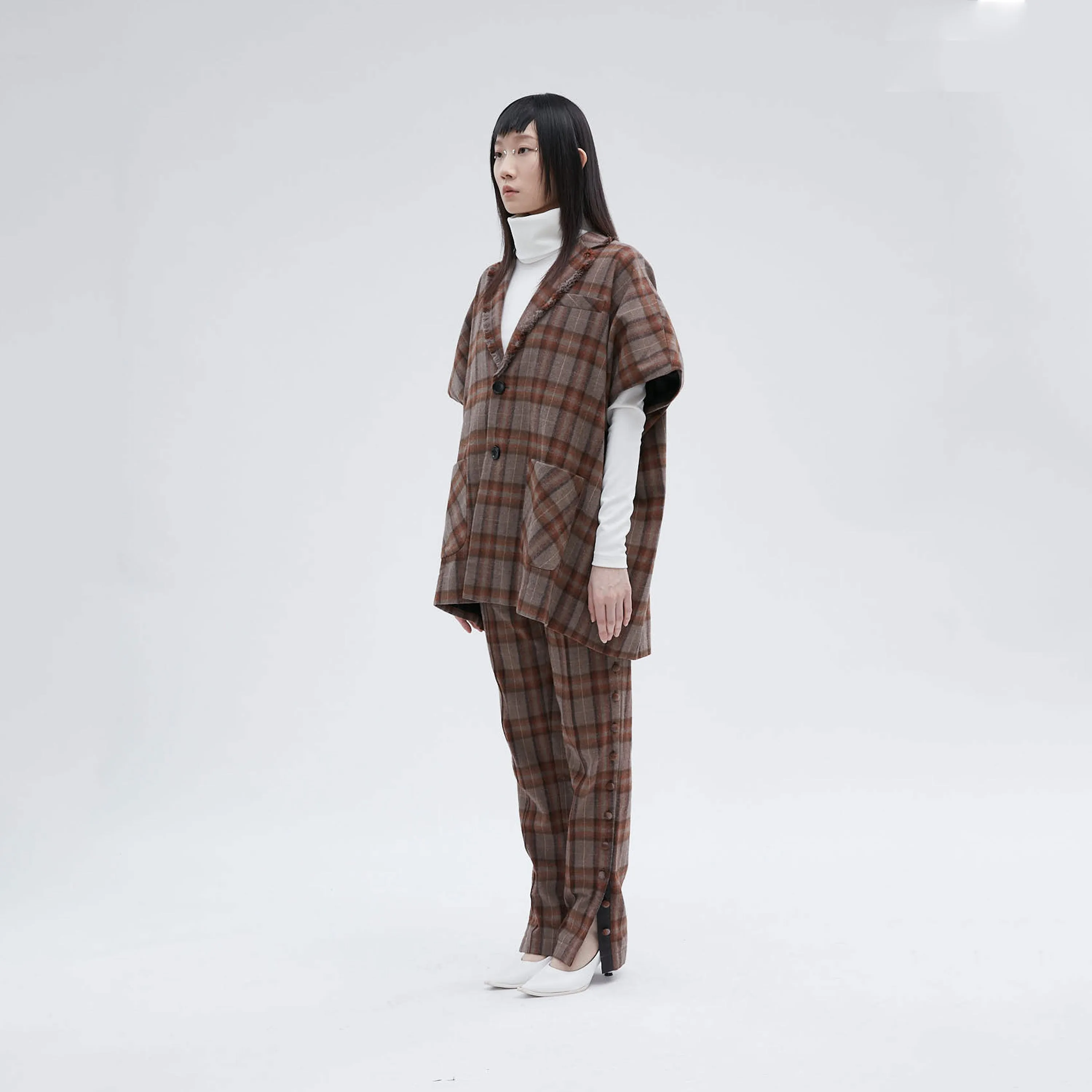 Brown checked short coat