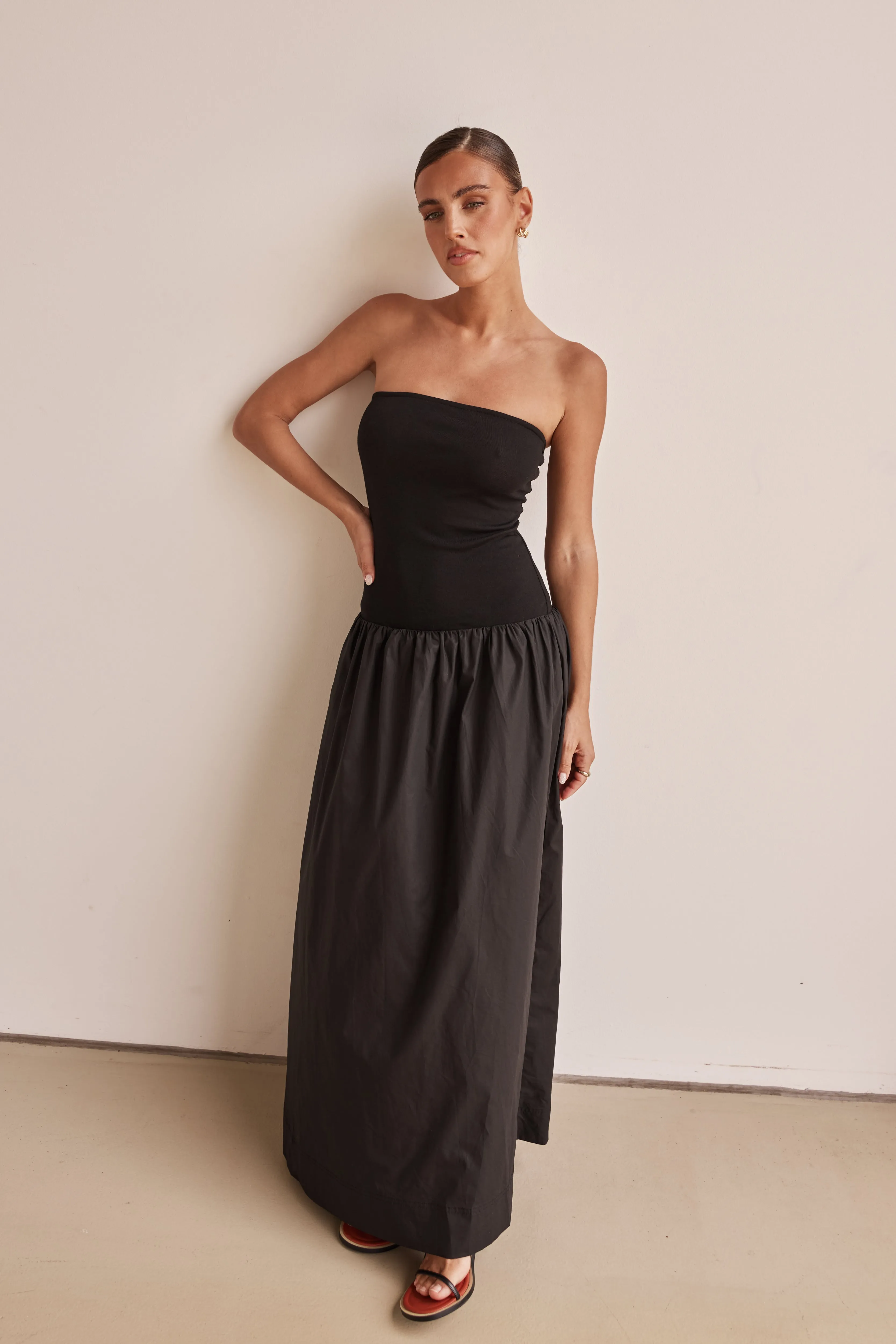 Davina Maxi Dress (Black)