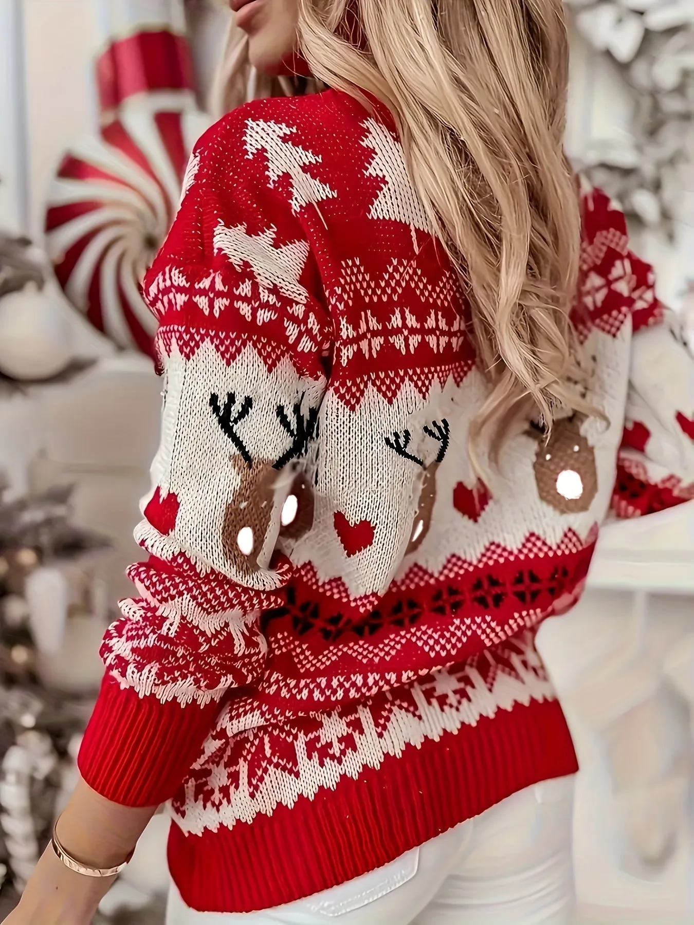 Elegant Christmas Reindeer Knit Sweater for Women - Cozy Long Sleeve Crew Neck Pullover, Perfect for Fall & Winter