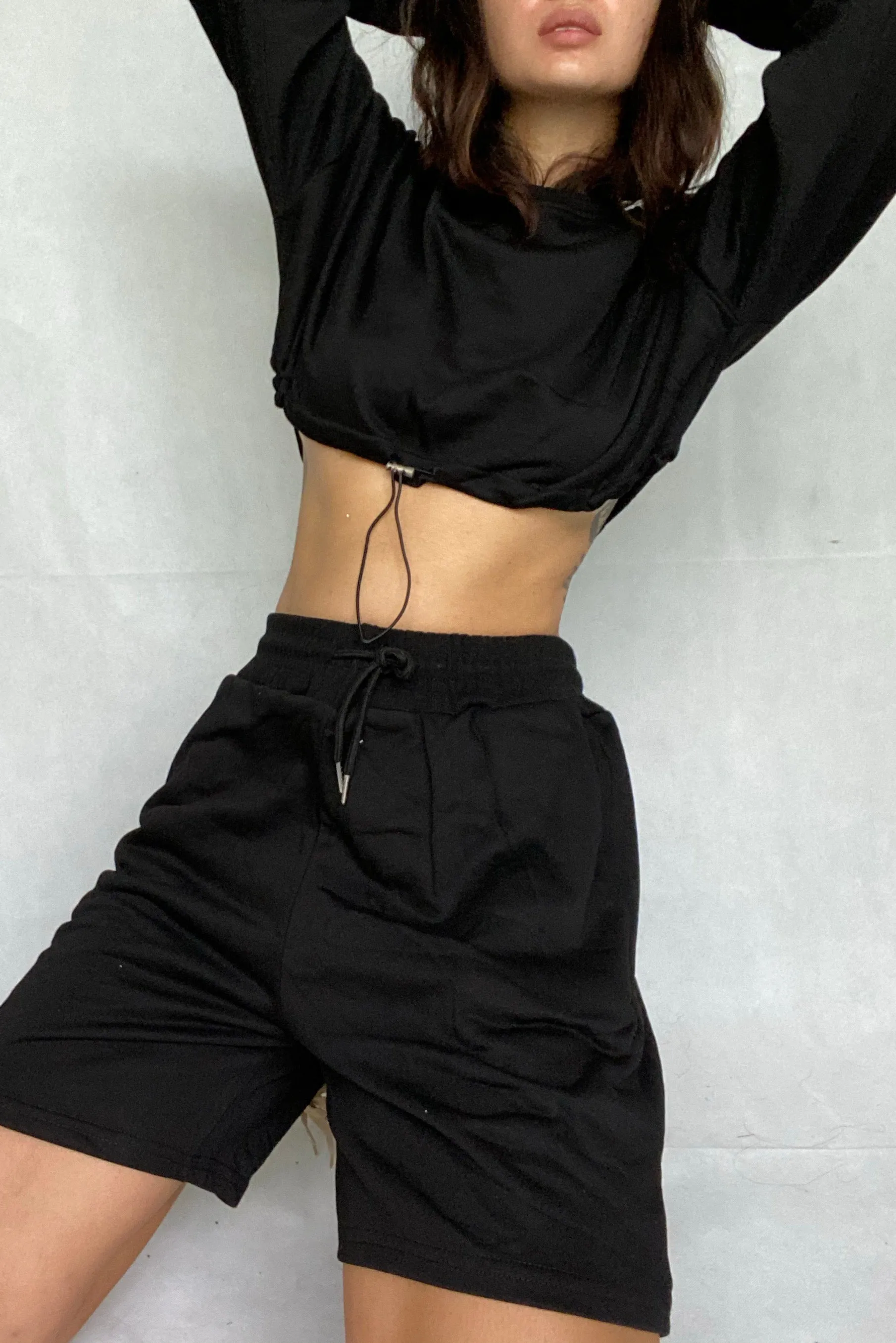 [EVERYDAY] Daily Basis Draw Cord Cropped Sweatshirt - Carbon