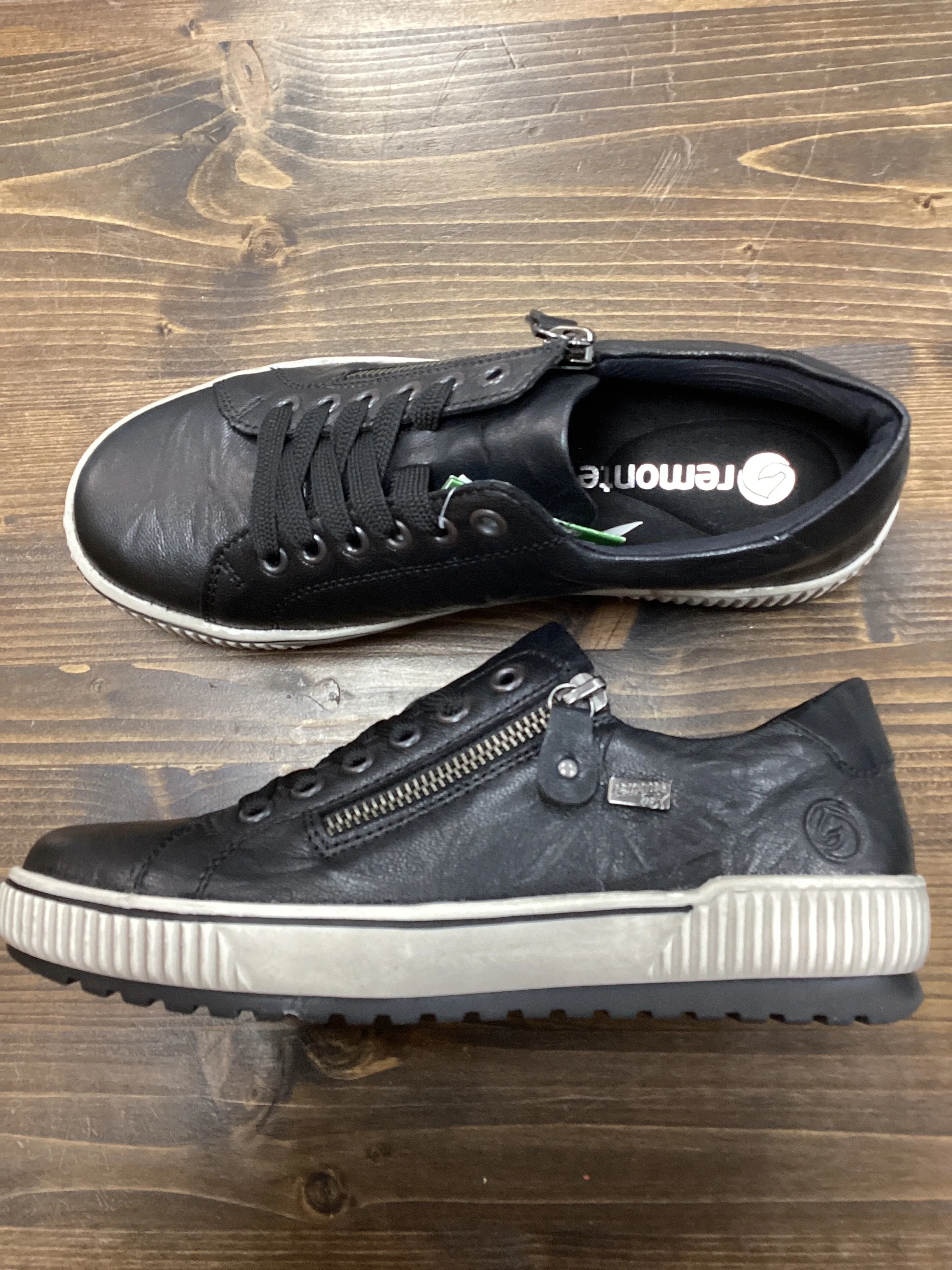 Remonte D0700-00 Black leather Sneaker