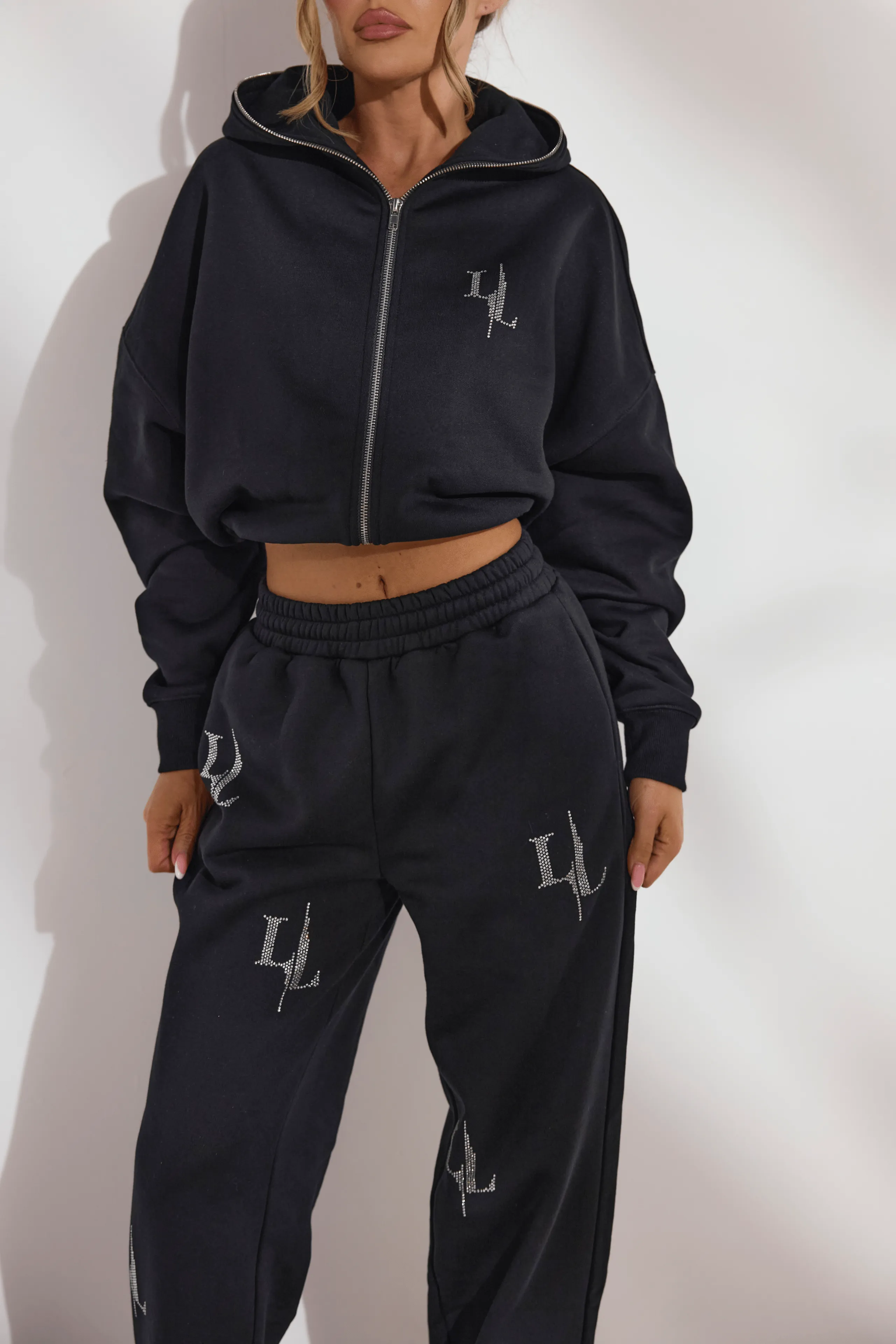 THE LL SWEATPANTS - PRE ORDER