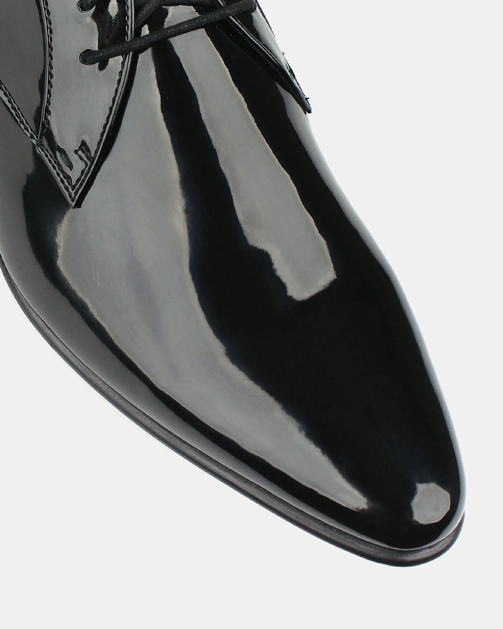 TITAN 1 Pointed Toe Derby Shoes