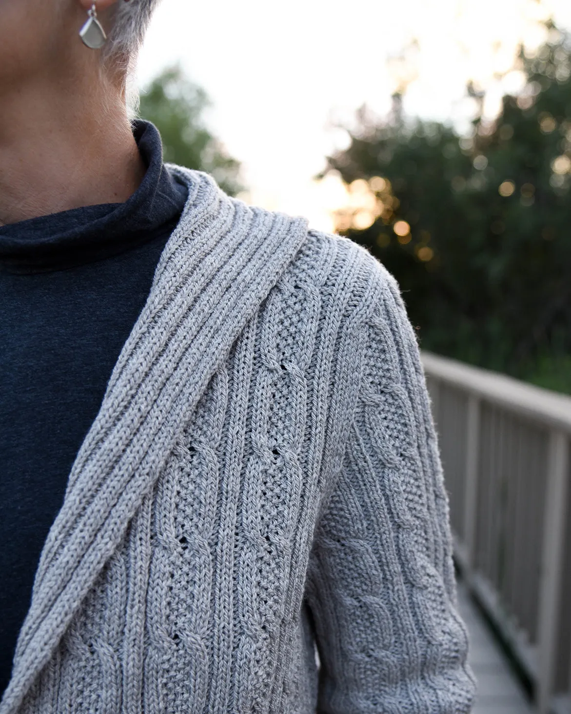 Unbroken cardigan <br/><small>knitting pattern</small>